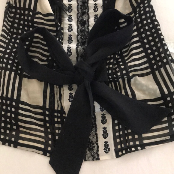 Beautiful top from Paris - Picture 3 of 6